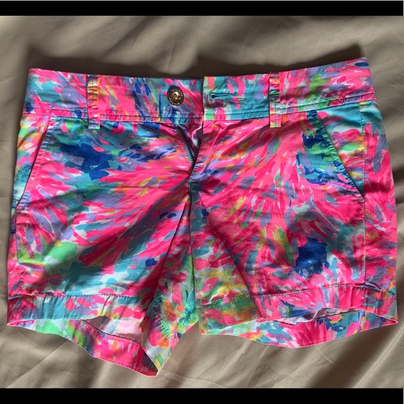 Lilly Pulitzer Pants - Lilly Pulitzer EUC Callahan Shorts Size 00